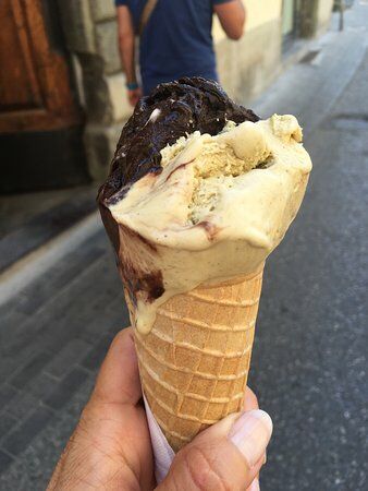 gelateria yogurteria Camilla