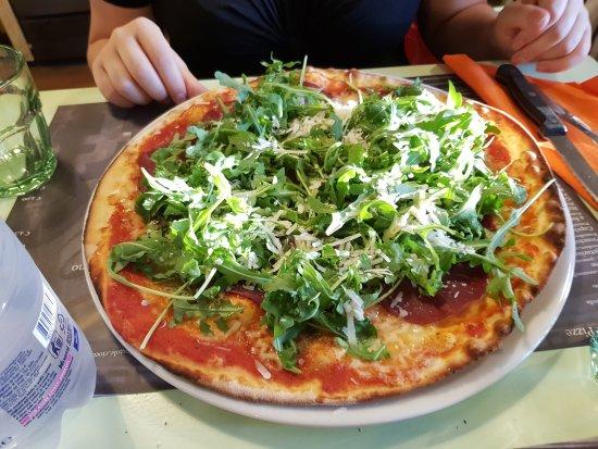 Pizzeria Hamburgeria Garage