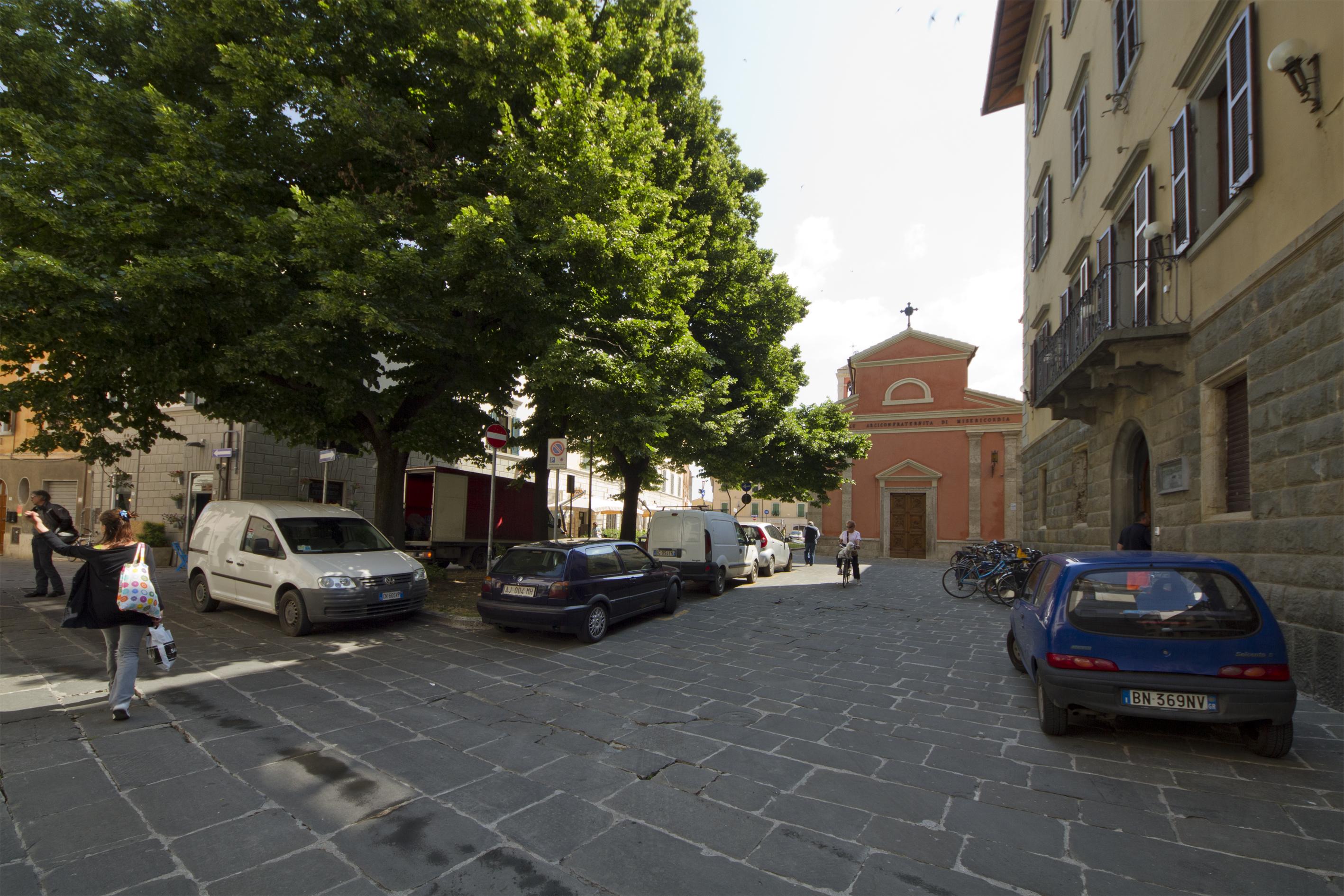 Piazza dei Martiri d'Istia