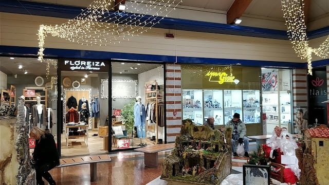 Centro commerciale I Gelsi