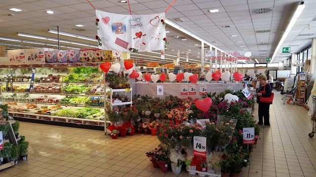 Centro commerciale conad