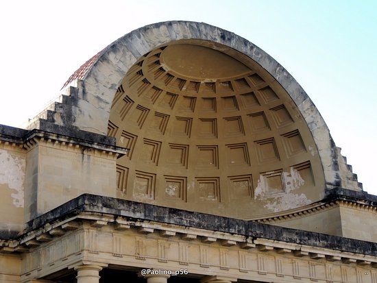 Bâtiment historique Cisternone