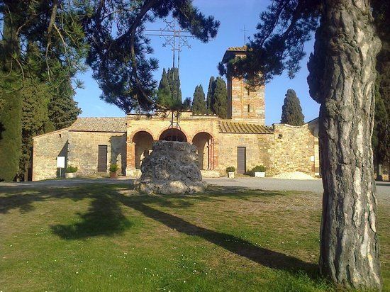 Musee archeologique et de la Collegiale